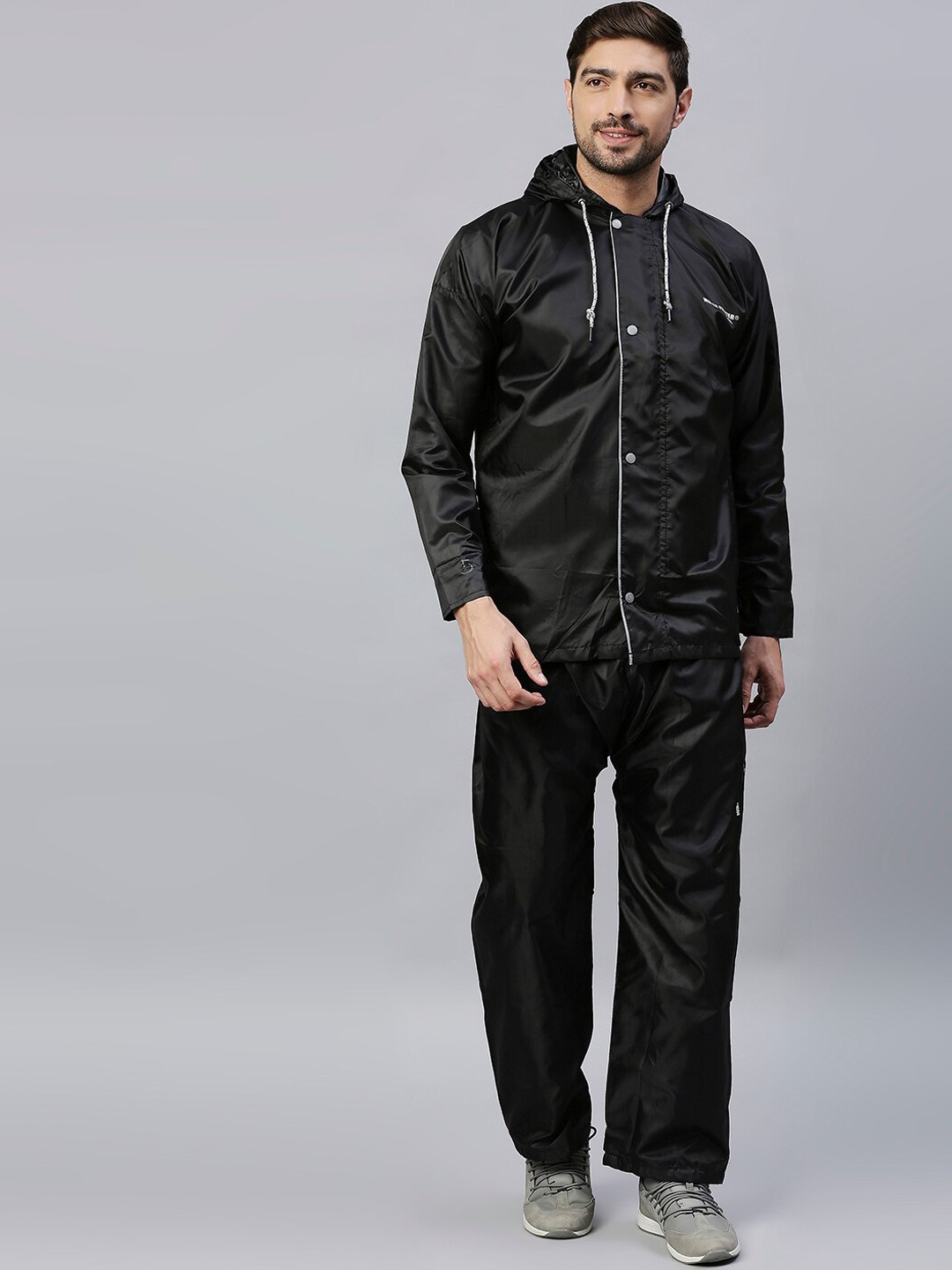 

Zeel Men Black Solid Raincoat & Rain Trousers