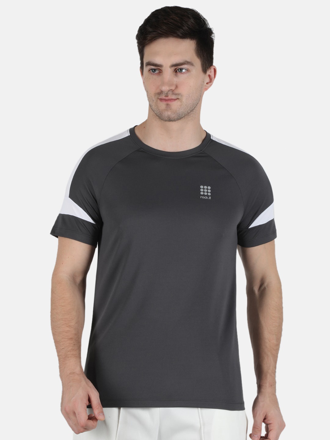 

Rock.it Men Grey Applique Slim Fit Training or Gym T-shirt