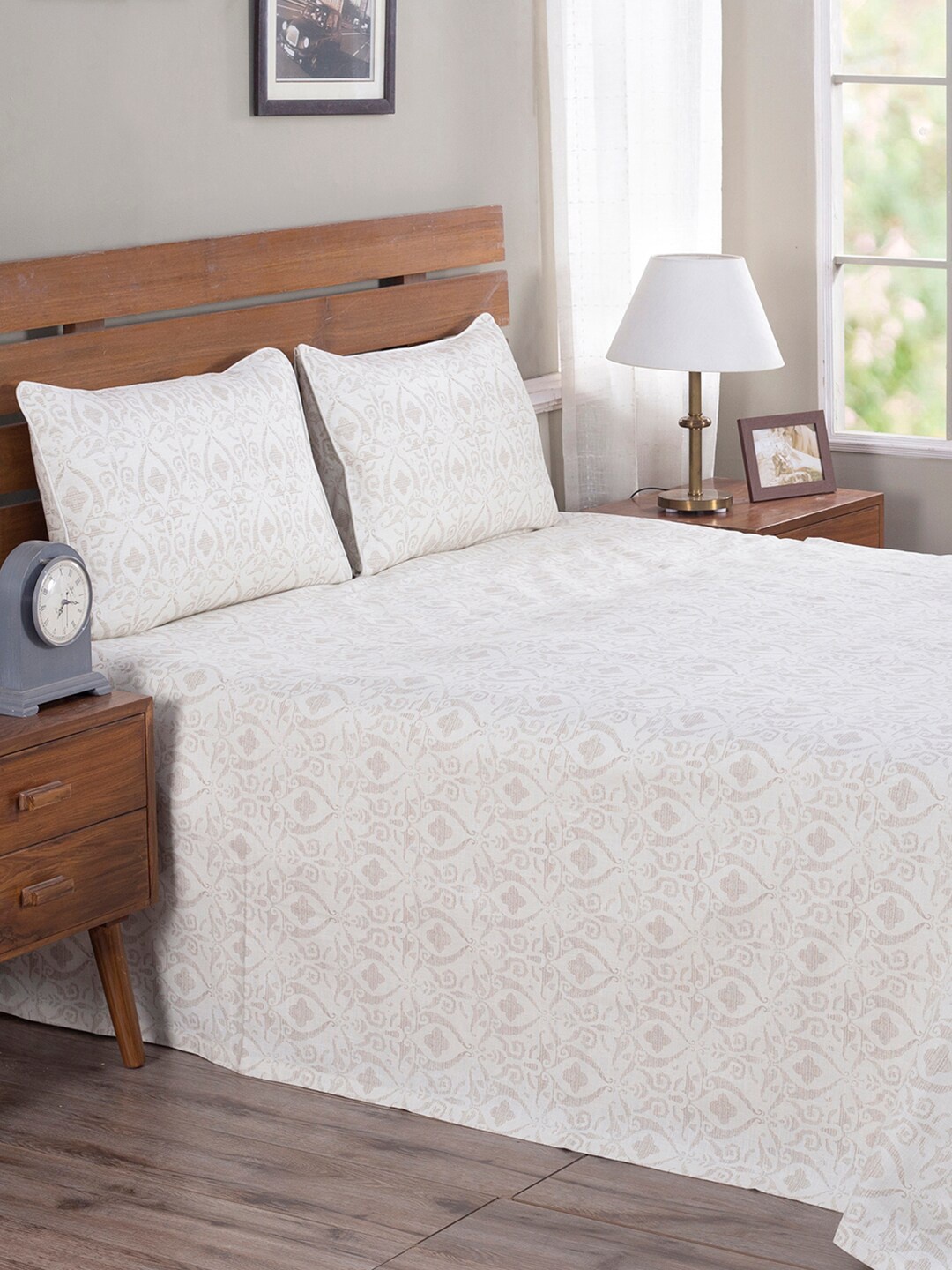 

MASPAR Beige & White Printed 318 GSM Double Bed Cover With 2 Pillow Shams