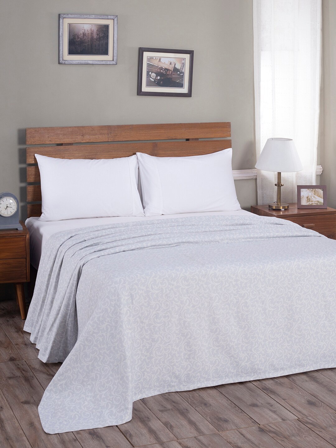 

MASPAR Grey & White Printed Cotton Bed Covers