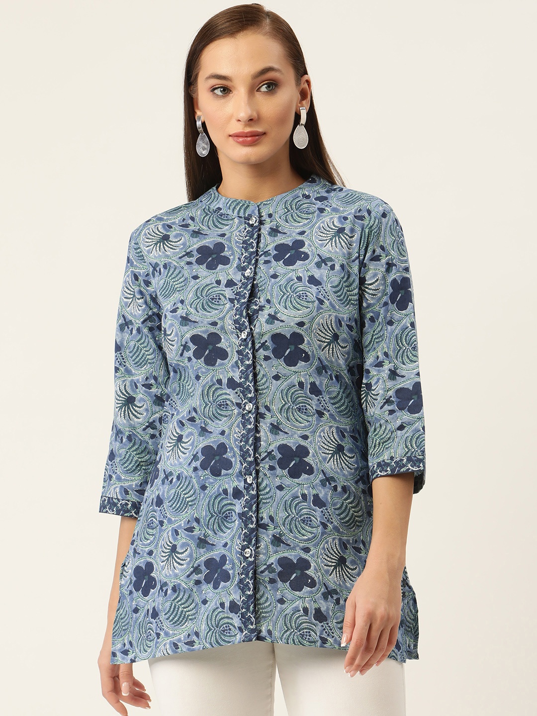 

FABRIC FITOOR Blue Printed Pure Cotton Kurti