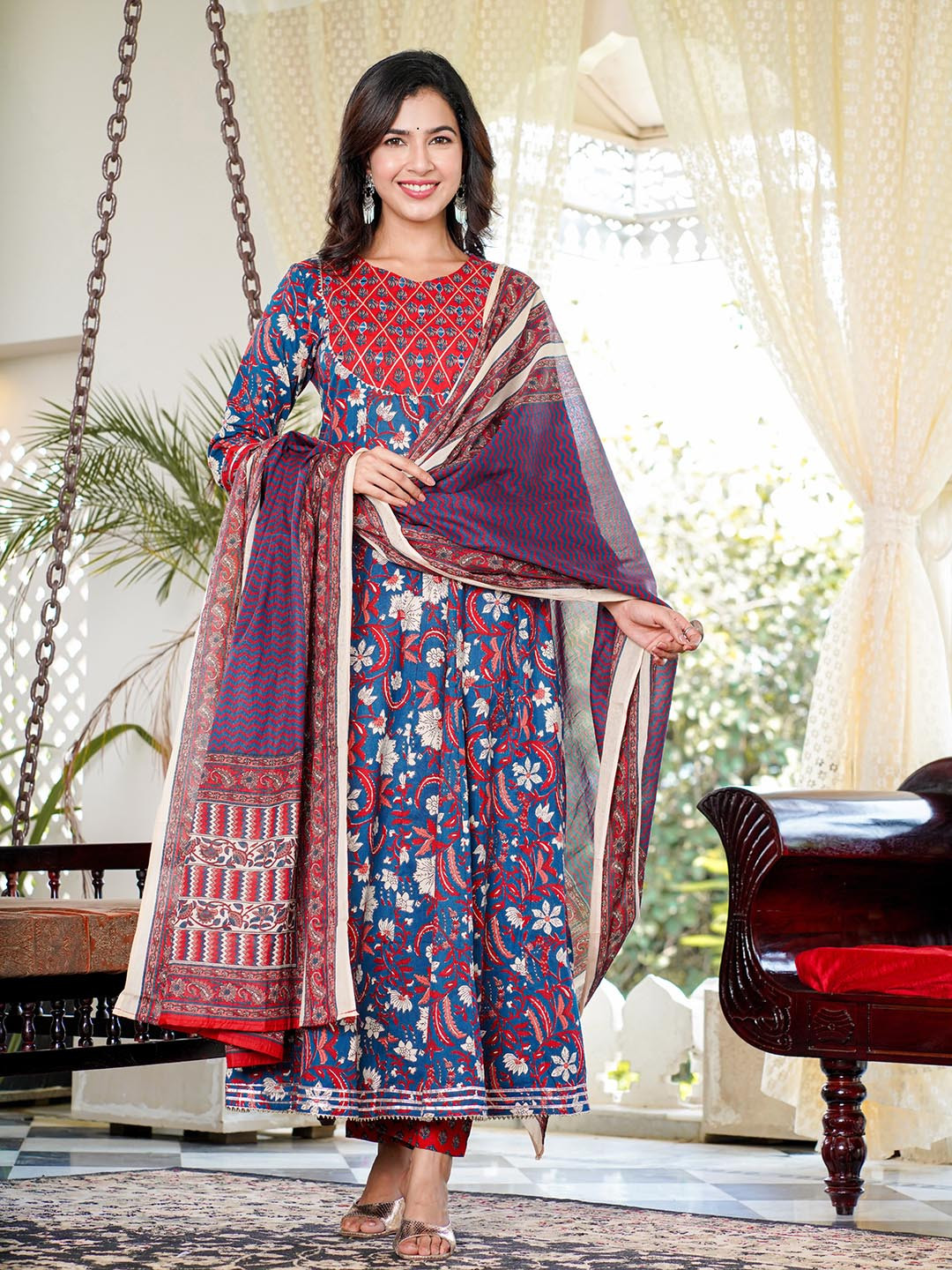 

Yufta Women Navy Blue Ethnic Motifs Printed Pleated Gotta Patti Pure Cotton Kurta with Palazzos & With
