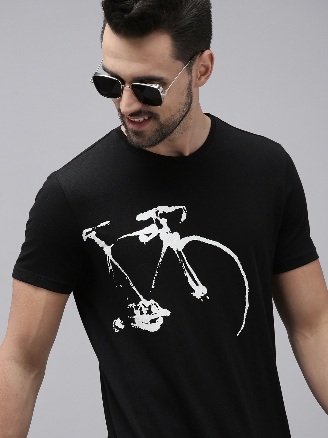 

THE BEAR HOUSE Men Black & White Printed Pure Cotton T-shirt