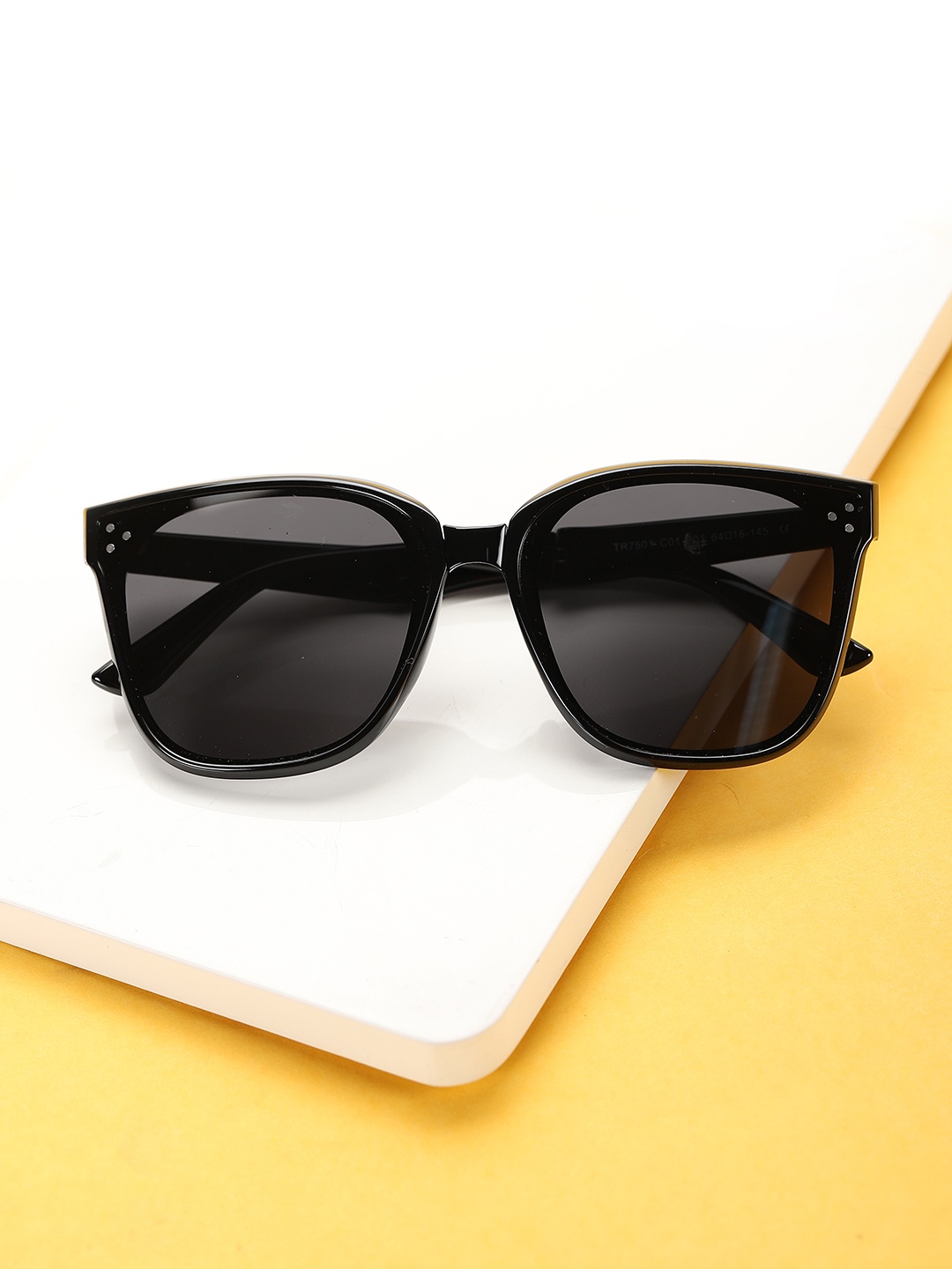 

Carlton London Unisex Black Lens & Black Cateye Sunglasses CLSU024