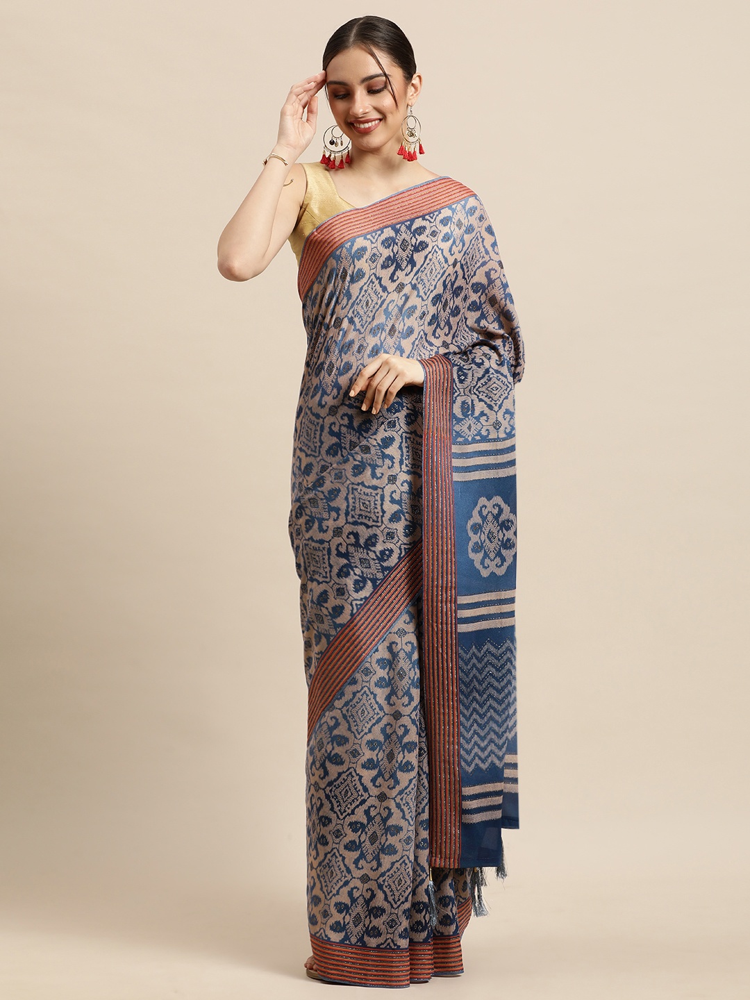 

Triveni Navy Blue & Beige Ethnic Motifs Printed Zari Pure Georgette Saree