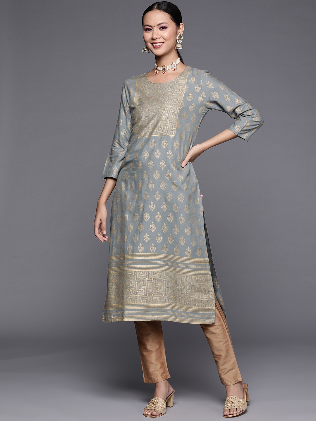 

Varanga Women Grey & Golden Ethnic Motifs Printed Kurta