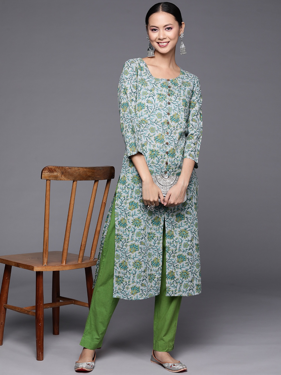 

Varanga Women Grey & Green Ethnic Motifs Printed Pure Cotton Kurta