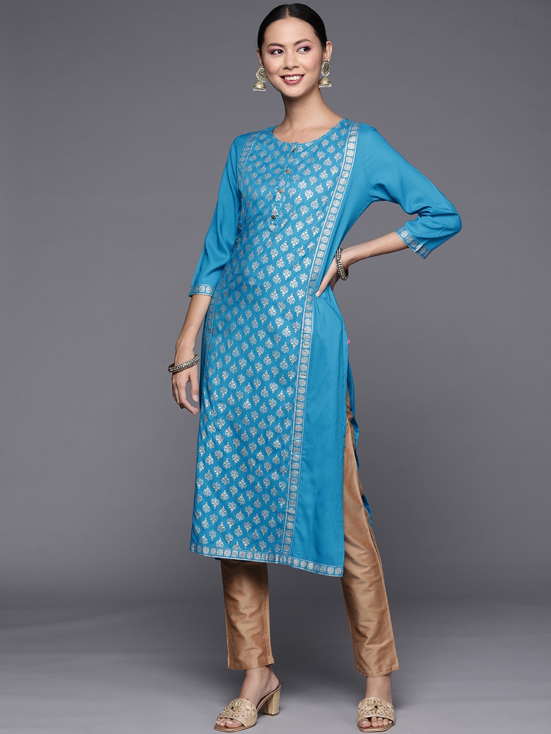 

Varanga Women Blue & Golden Ethnic Motifs Printed Kurta