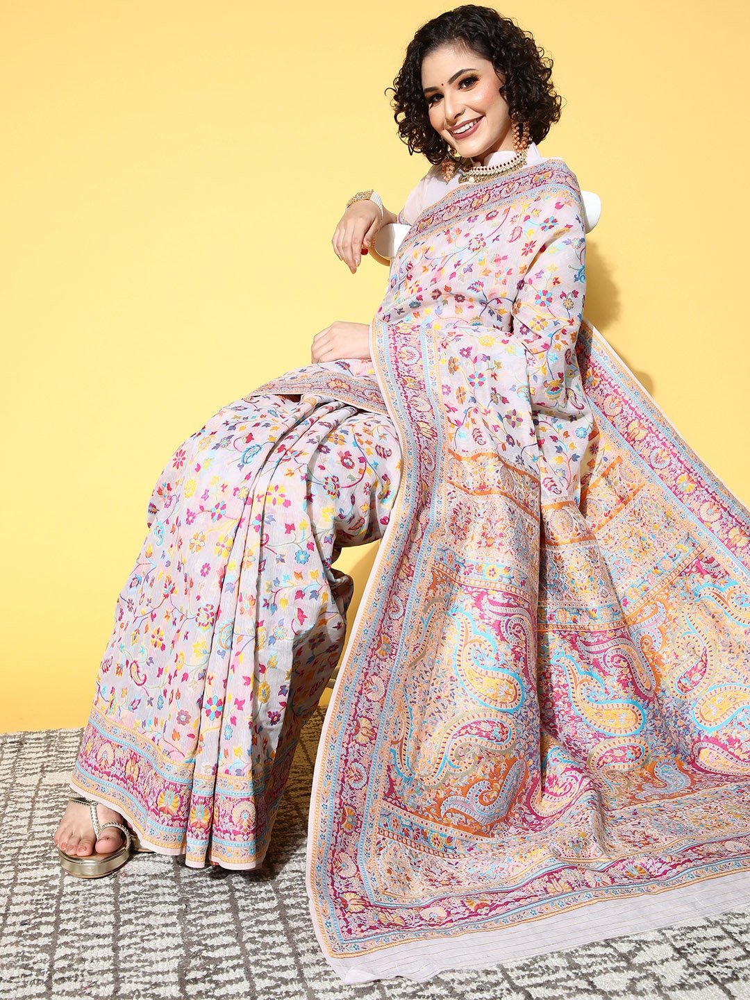

Saree mall Floral Saree With Printed Border, Cream