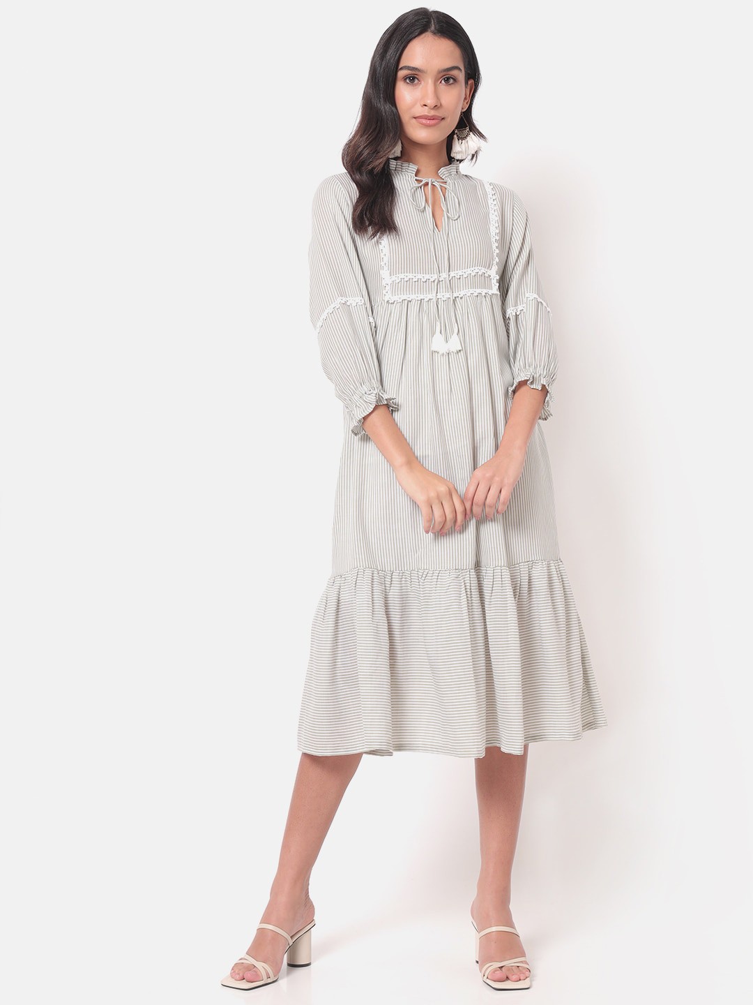 

Saaki Green Vertical Striped mandarin collar Front Knot Midi Dress