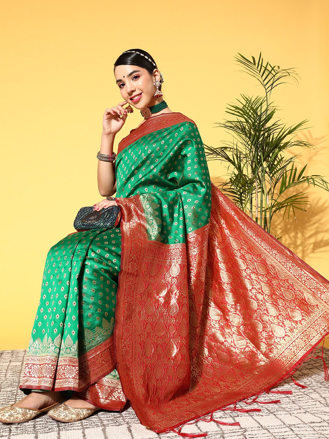 

Saree mall Floral Saree With Woven Design Border, Green