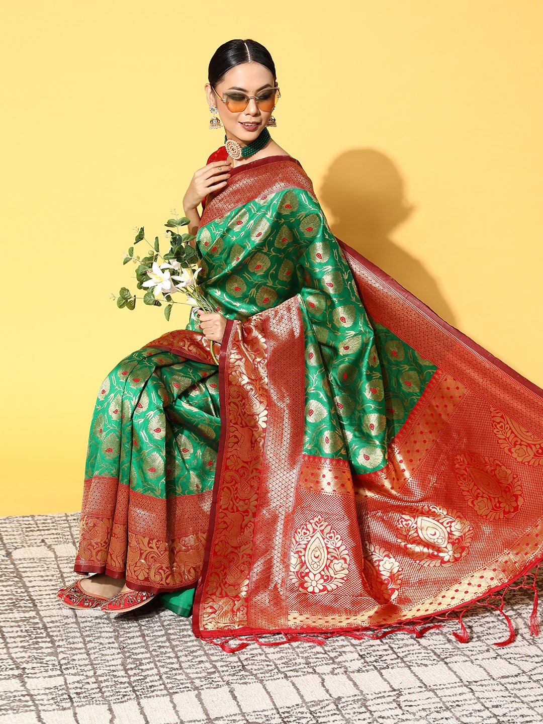 

Saree mall Ethnic Motifs Saree With Woven Design Border, Green