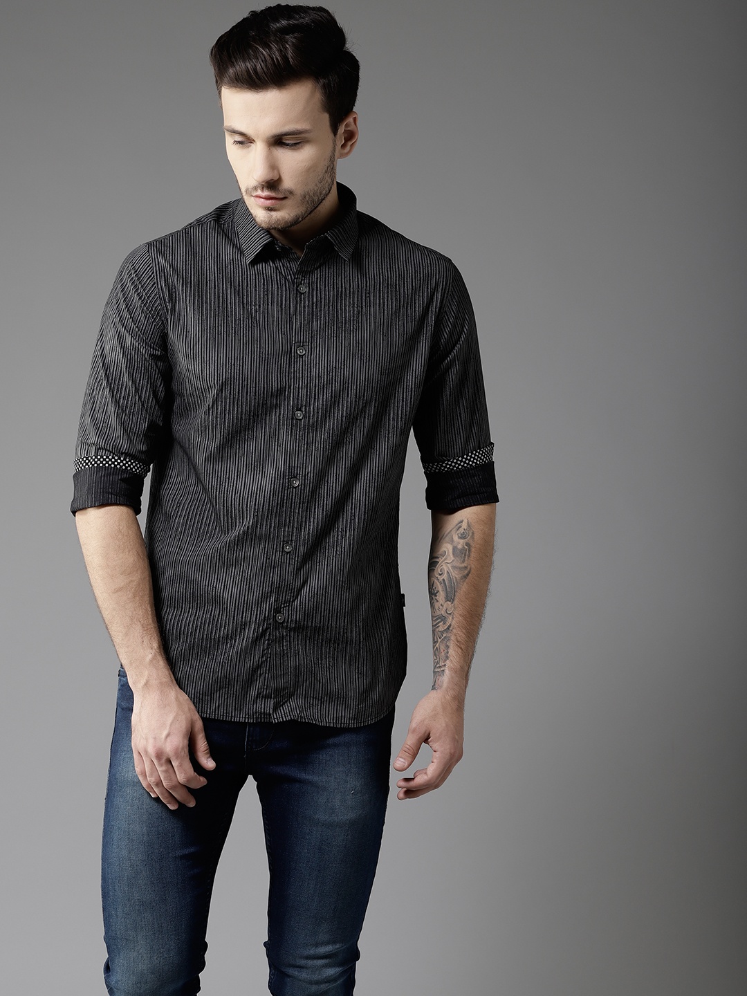 

Flying Machine Men Black Slim Fit Striped Casual Shirt