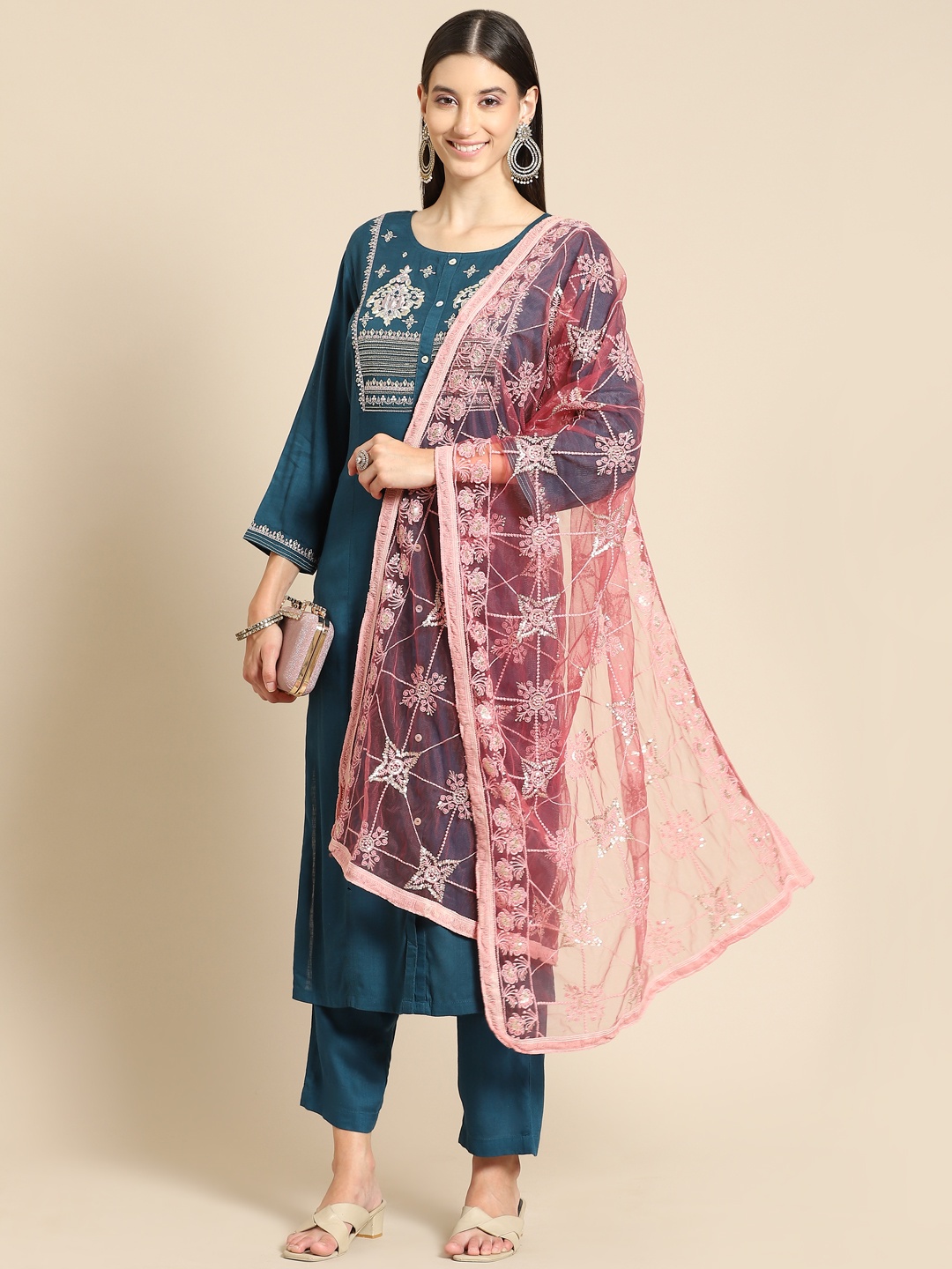 

Saadgi Rose Gold & Gold-Toned Ethnic Motifs Embroidered Dupatta with Chikankari