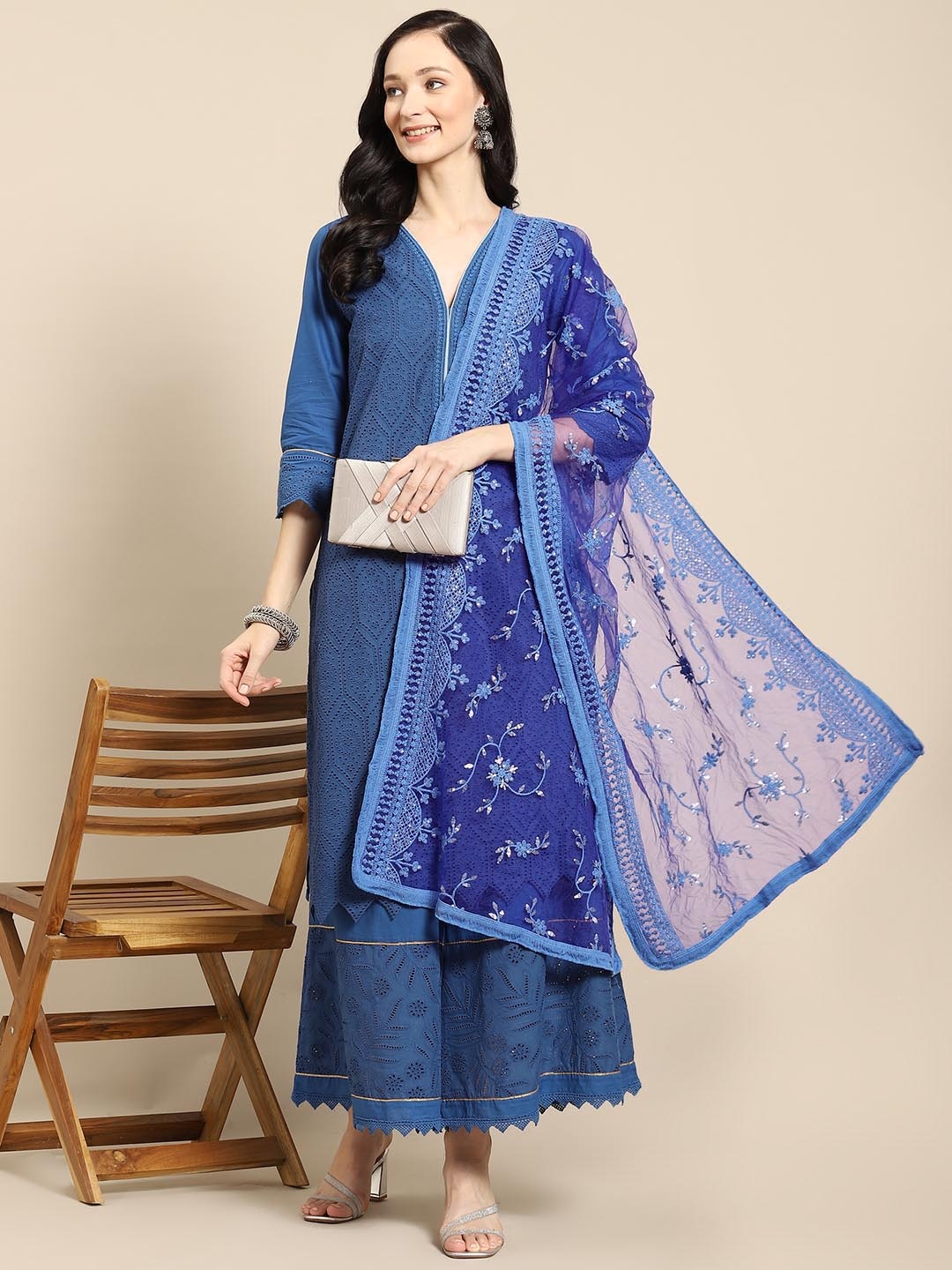

Saadgi Blue & Gold-Toned Ethnic Motifs Embroidered Dupatta with Chikankari