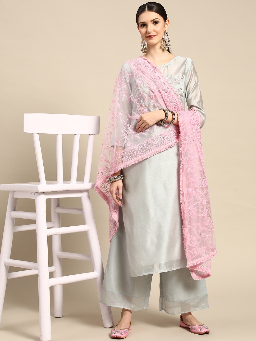 

Saadgi Pink Ethnic Motifs Chikankari Embroidered Dupatta