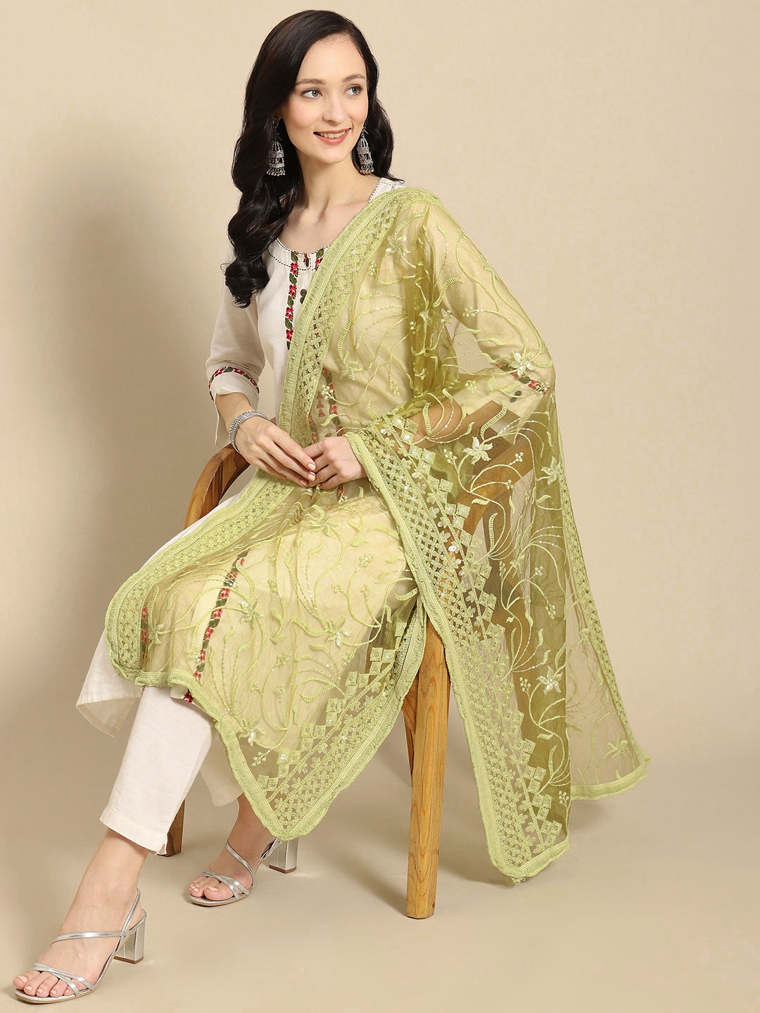 

Saadgi Green & Gold-Toned Ethnic Motifs Embroidered Dupatta with Chikankari