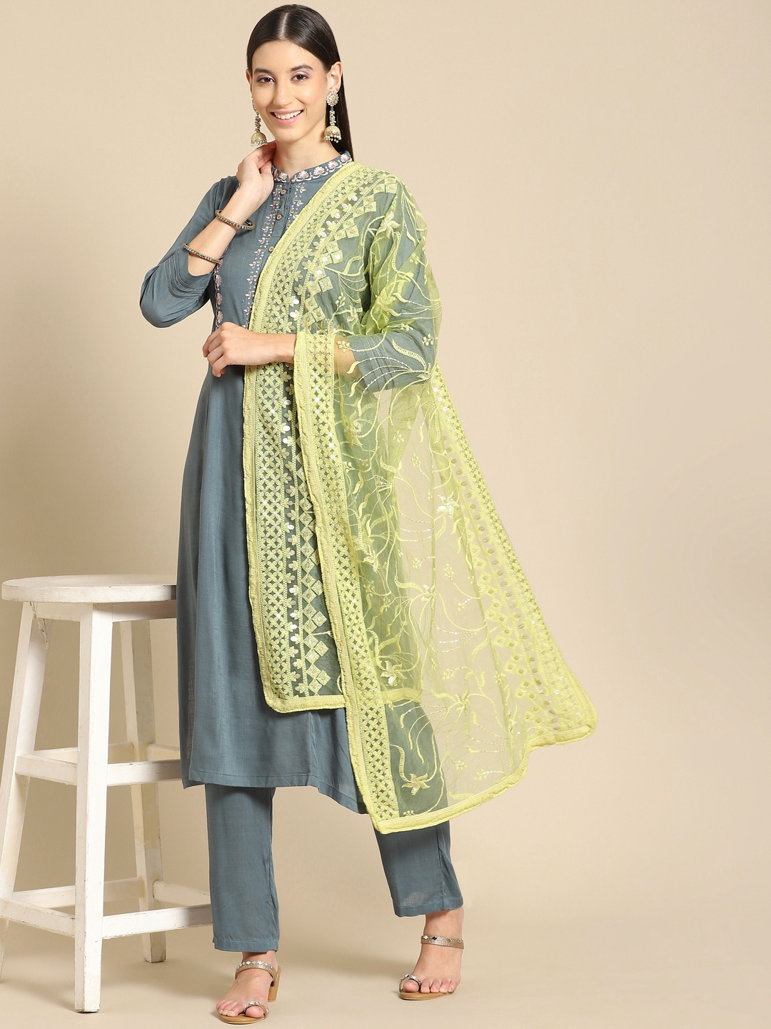 

Saadgi Fluorescent Green & Gold-Toned Ethnic Motifs Embroidered Dupatta with Chikankari