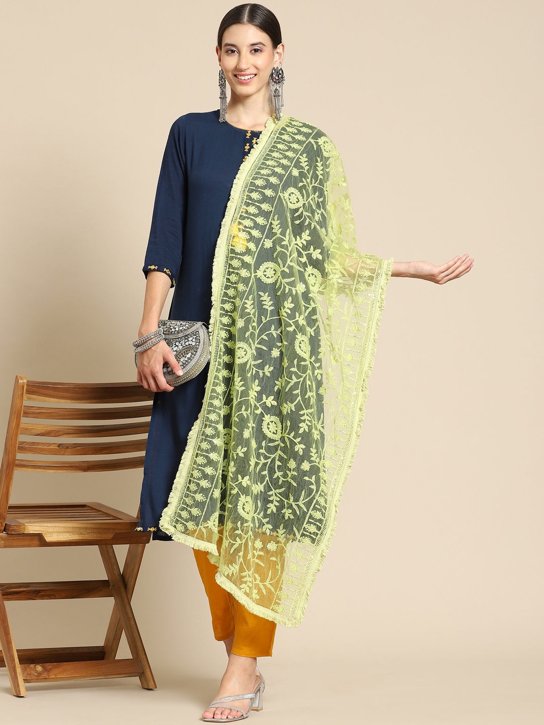 

Saadgi Fluorescent Green & Gold-Toned Ethnic Motifs Embroidered Dupatta with Chikankari