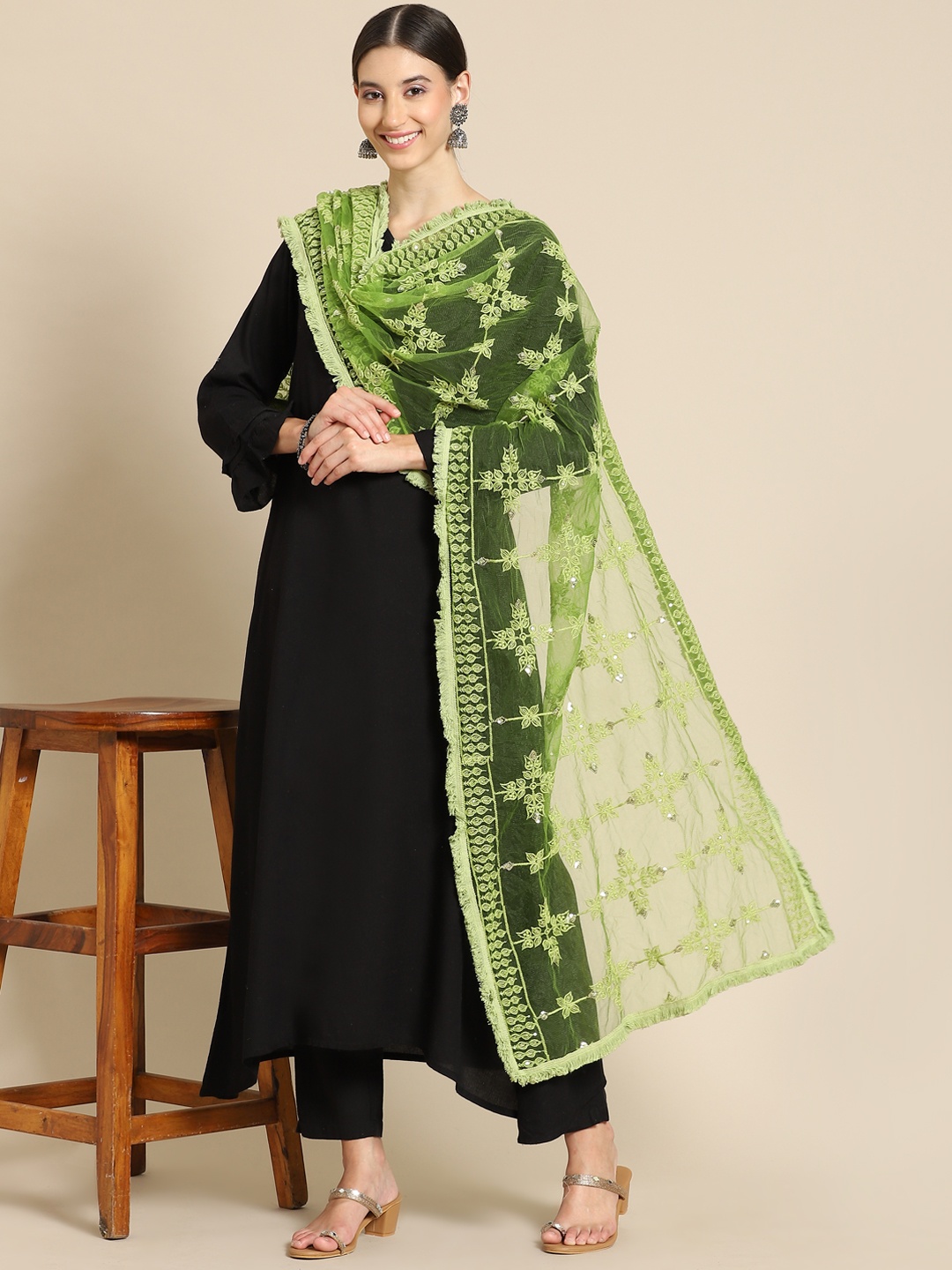 

Saadgi Green & Gold-Toned Ethnic Motifs Embroidered Dupatta with Chikankari