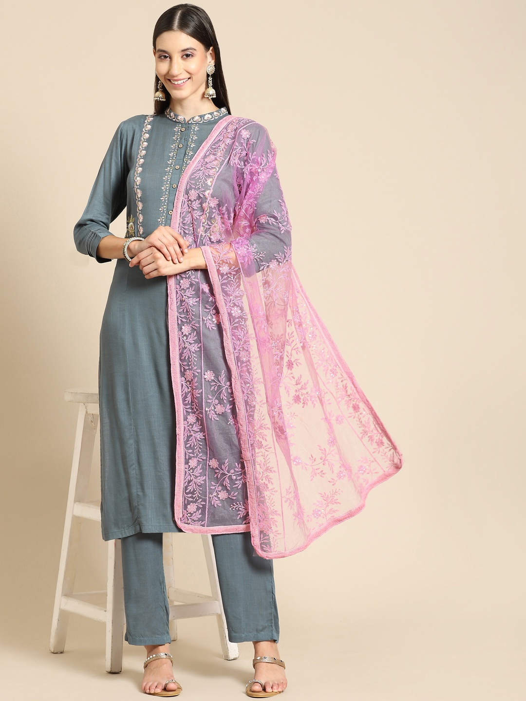 

Saadgi Pink & Gold-Toned Ethnic Motifs Embroidered Dupatta with Chikankari