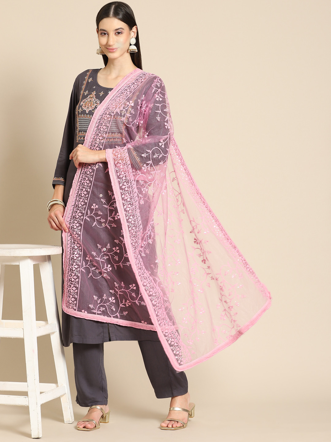 

Saadgi Pink & Gold-Toned Ethnic Motifs Embroidered Dupatta with Chikankari