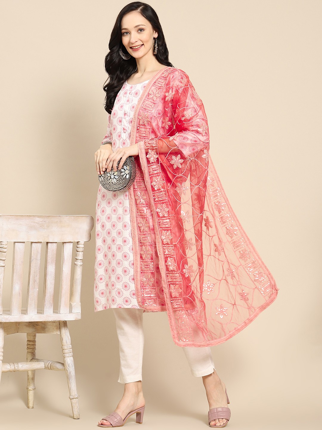 

Saadgi Pink Chikankari Embroidered Dupatta