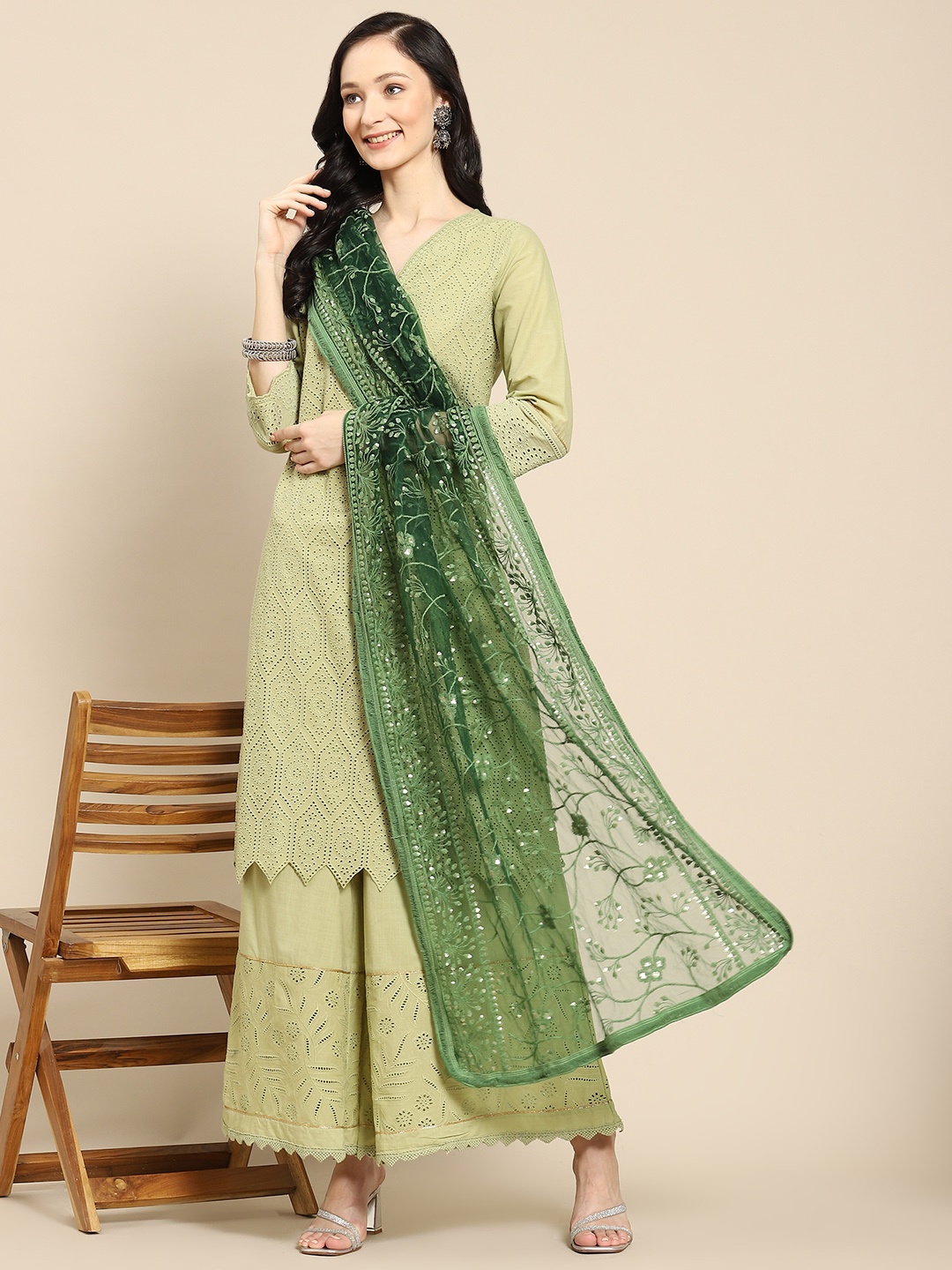 

Saadgi Green Chikankari Embroidered Dupatta
