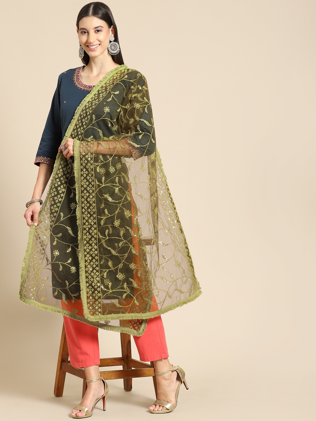 

Saadgi Olive Green Embroidered Dupatta with Chikankari