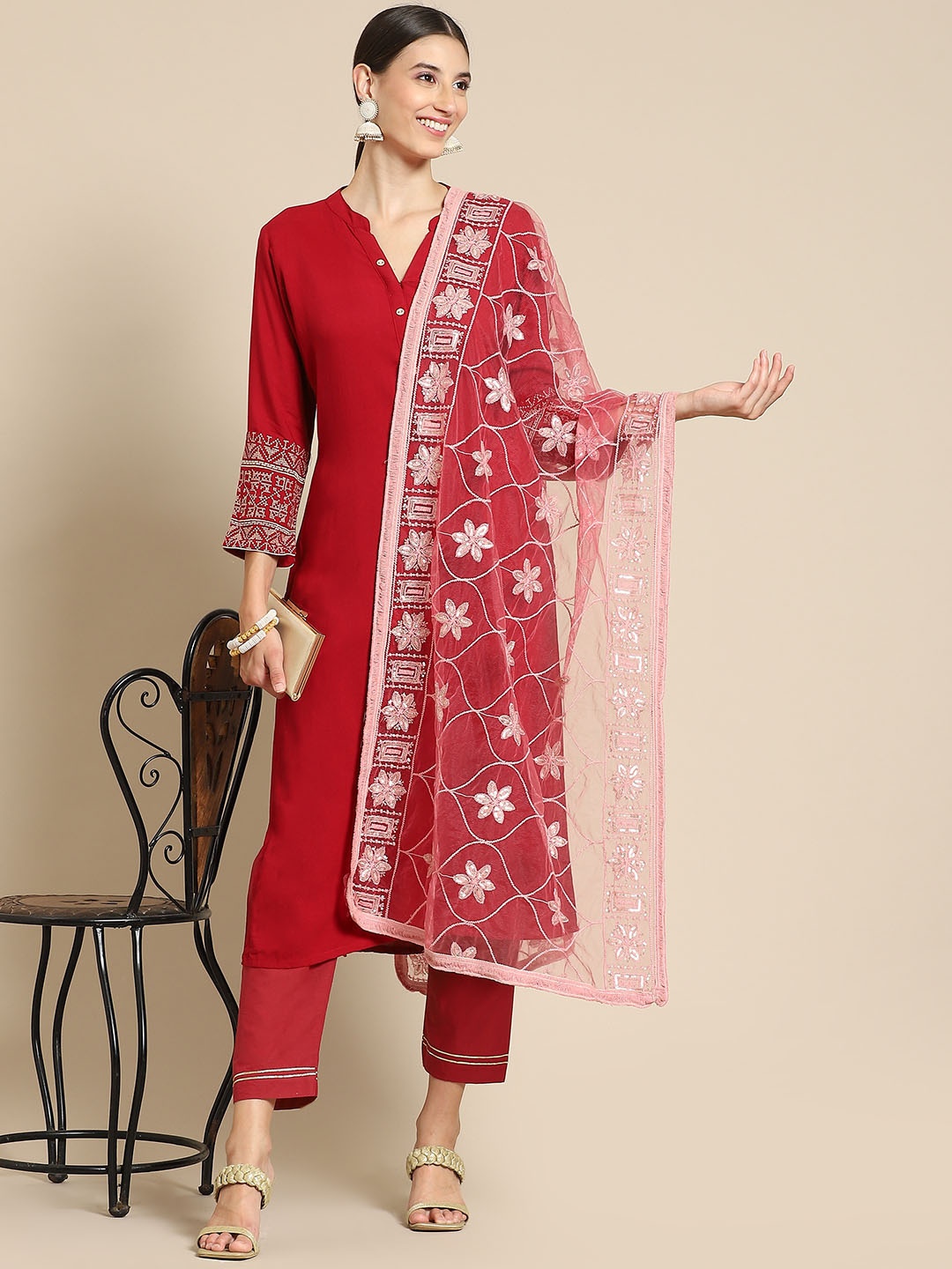 

Saadgi Rose Chikankari Embroidered Dupatta