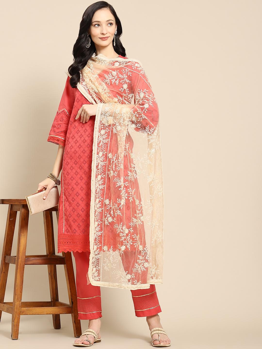 

Saadgi Off White & Gold-Toned Ethnic Motifs Embroidered Dupatta with Chikankari