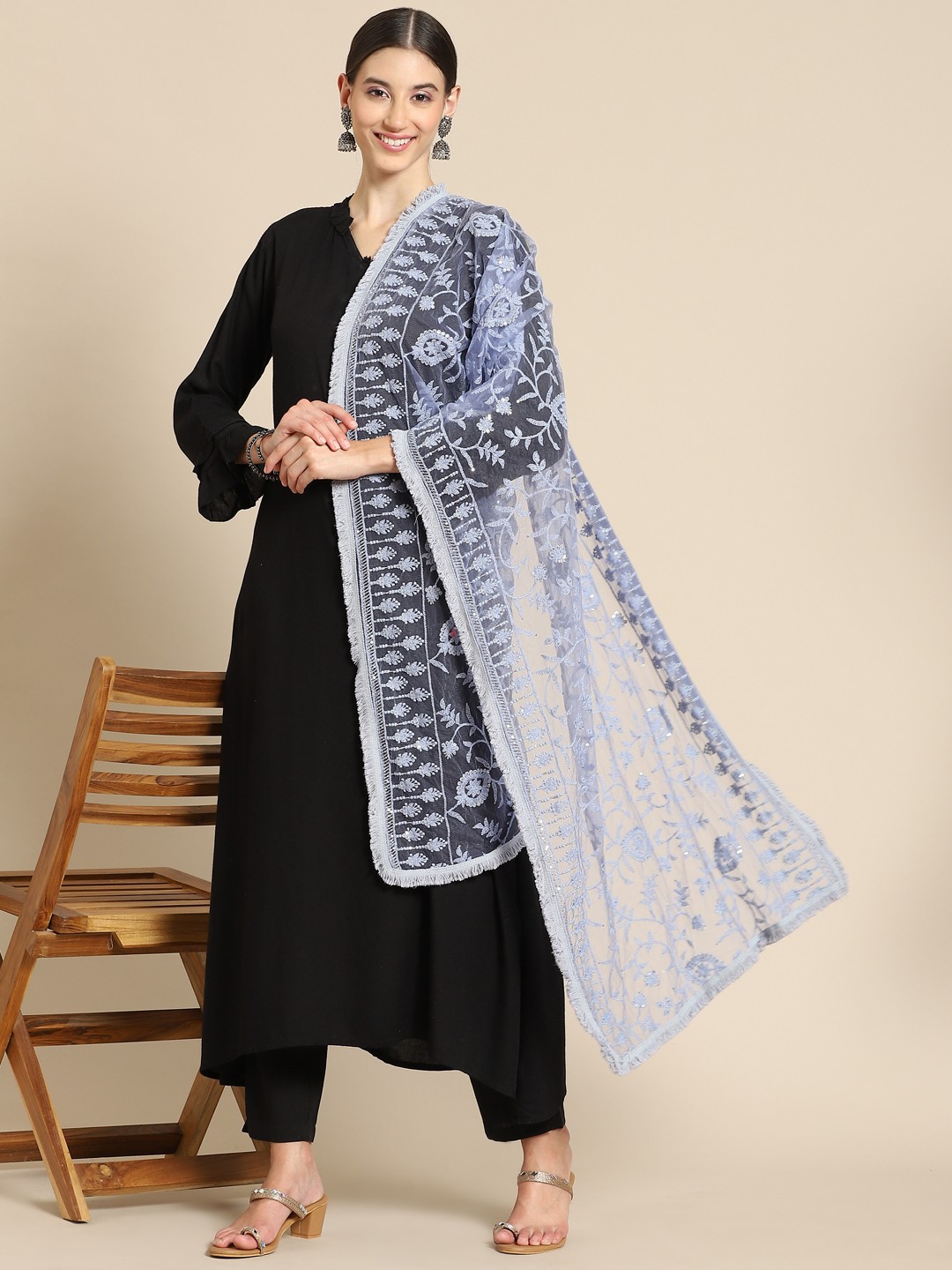 

Saadgi Blue Ethnic Motifs Embroidered Dupatta with Chikankari