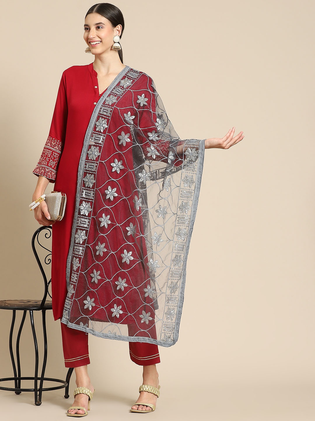 

Saadgi Grey Melange Embroidered Dupatta with Chikankari