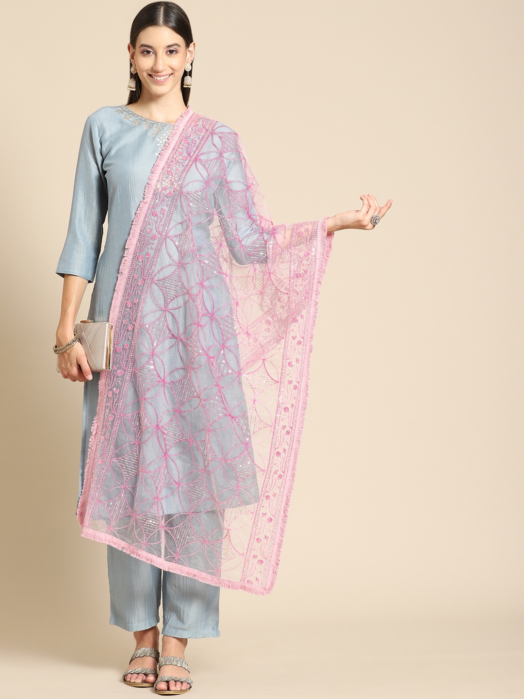 

Saadgi Pink & Gold-Toned Ethnic Motifs Embroidered Dupatta with Chikankari