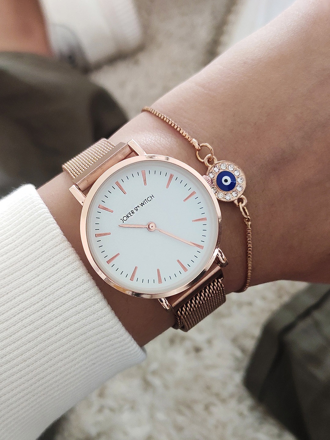 

JOKER & WITCH Women Rose Gold-Toned & White Watch Gift Set JWBS572