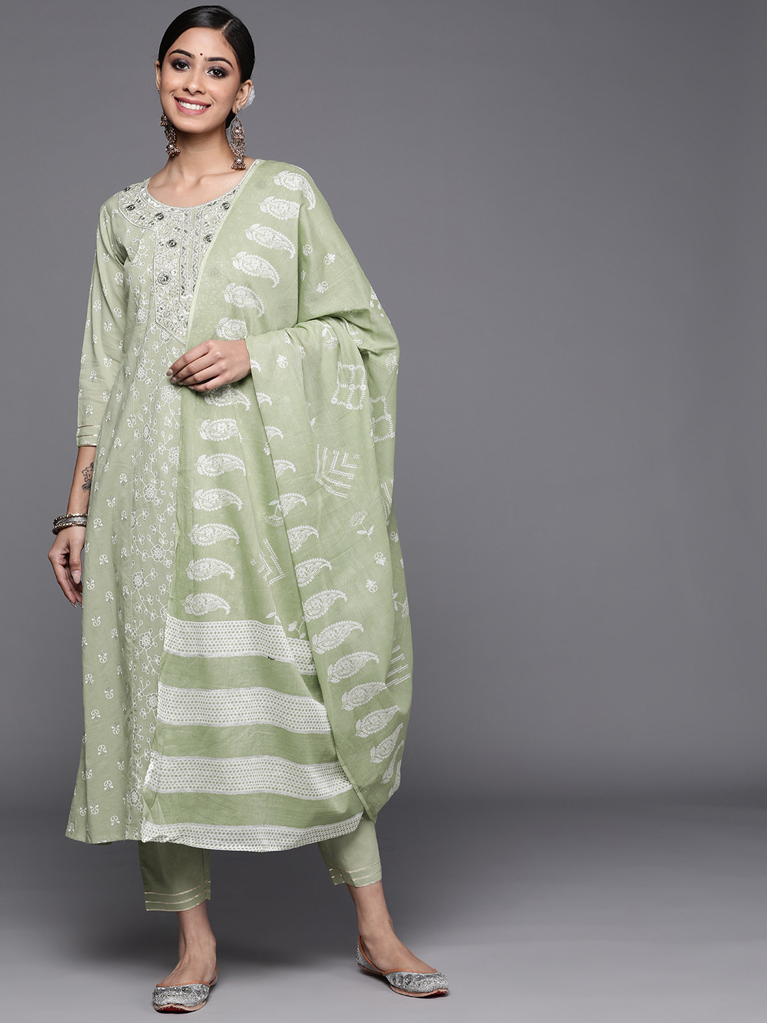 

Indo Era Women Green Ethnic Motifs Printed Sequinned Kurta with Trousers & With Dupatta