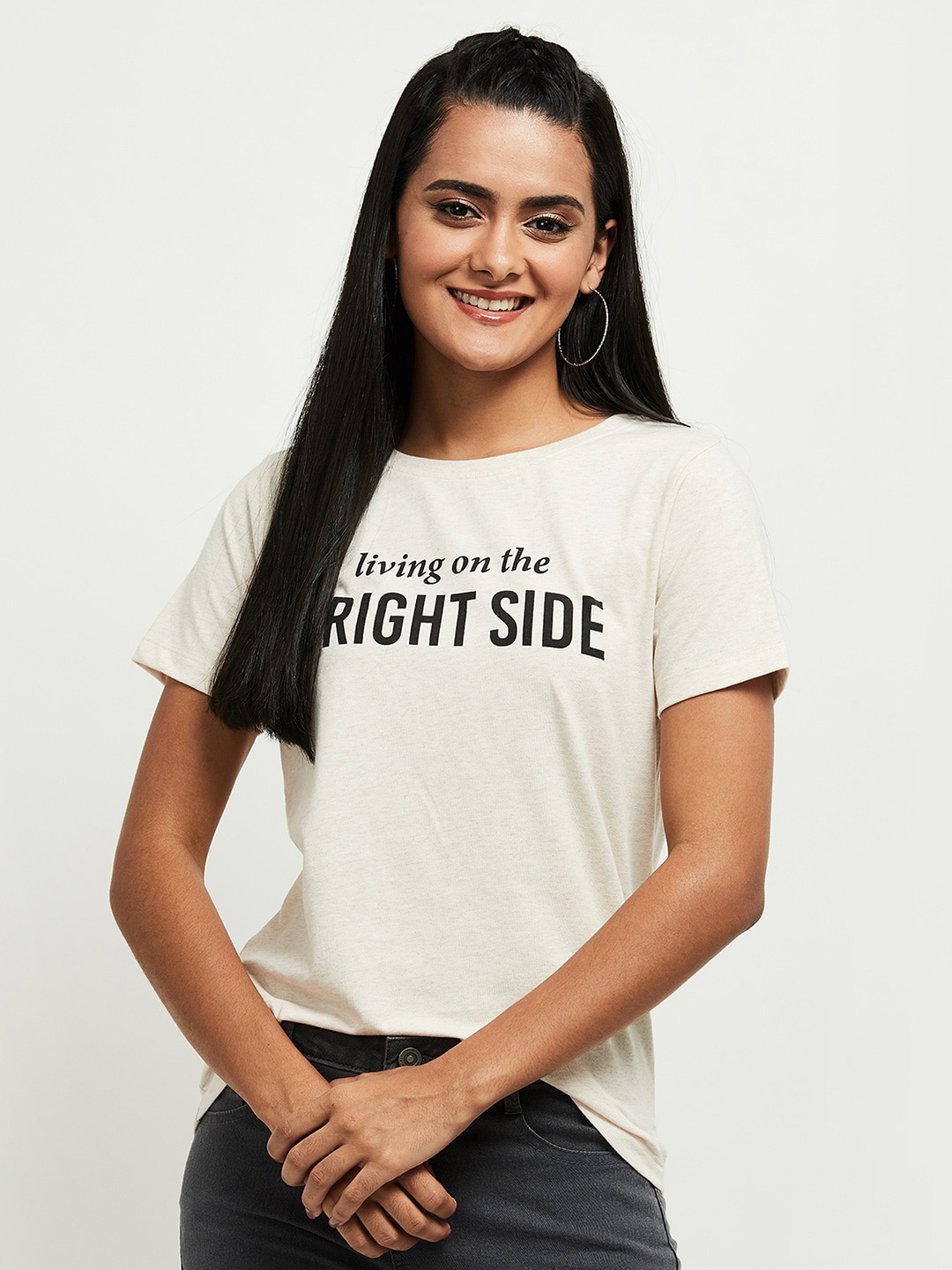 

max Women Beige Typography Printed T-shirt