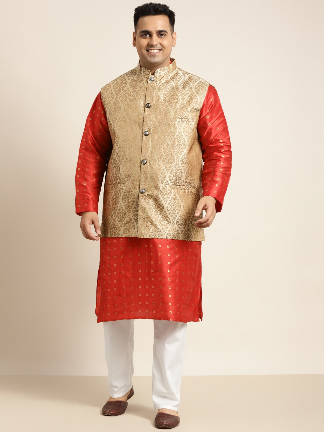 

SOJANYA PLUS Men Plus Size Maroon Kurta with Churidar Comes With a Nehru Jacket