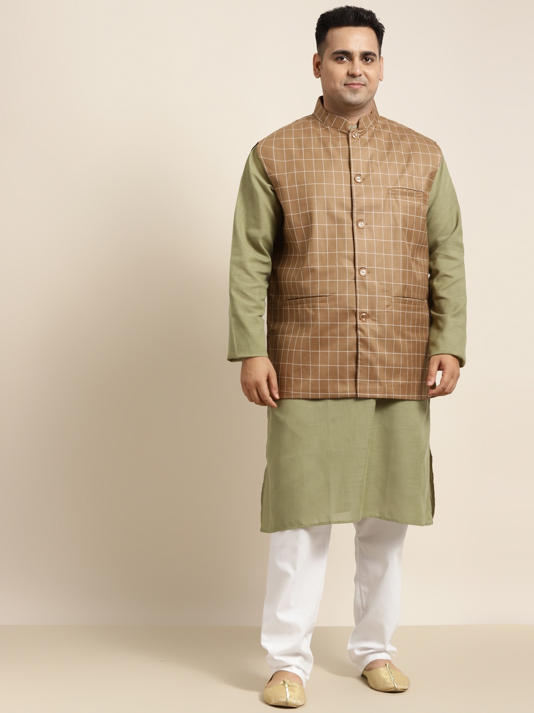 

SOJANYA PLUS Men Plus Size Green Kurta with Churidar Comes With a Nehru Jacket