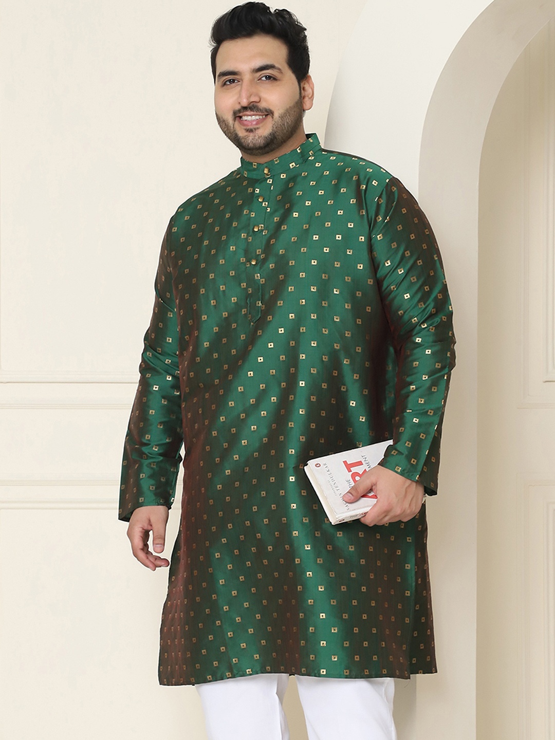 SOJANYA PLUS Men Plus Size Green & Golden Geometric Jacquard Kurta