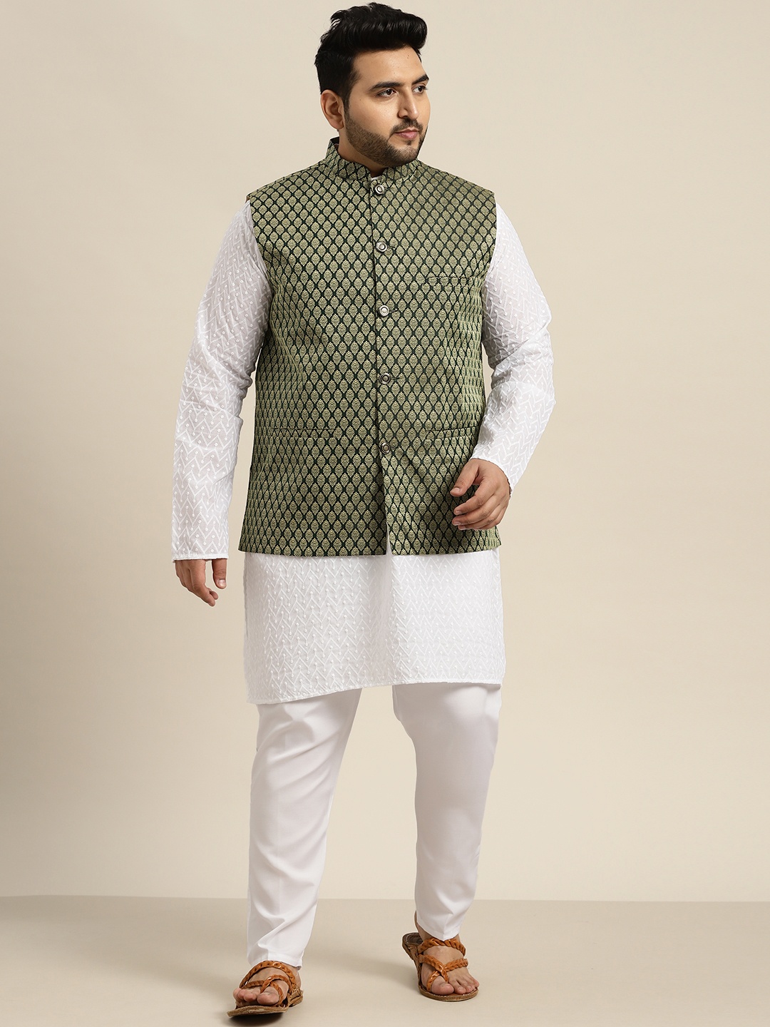 

SOJANYA PLUS Plus Size Men White Cotton Kurta with Churidar & Nehru Jacket
