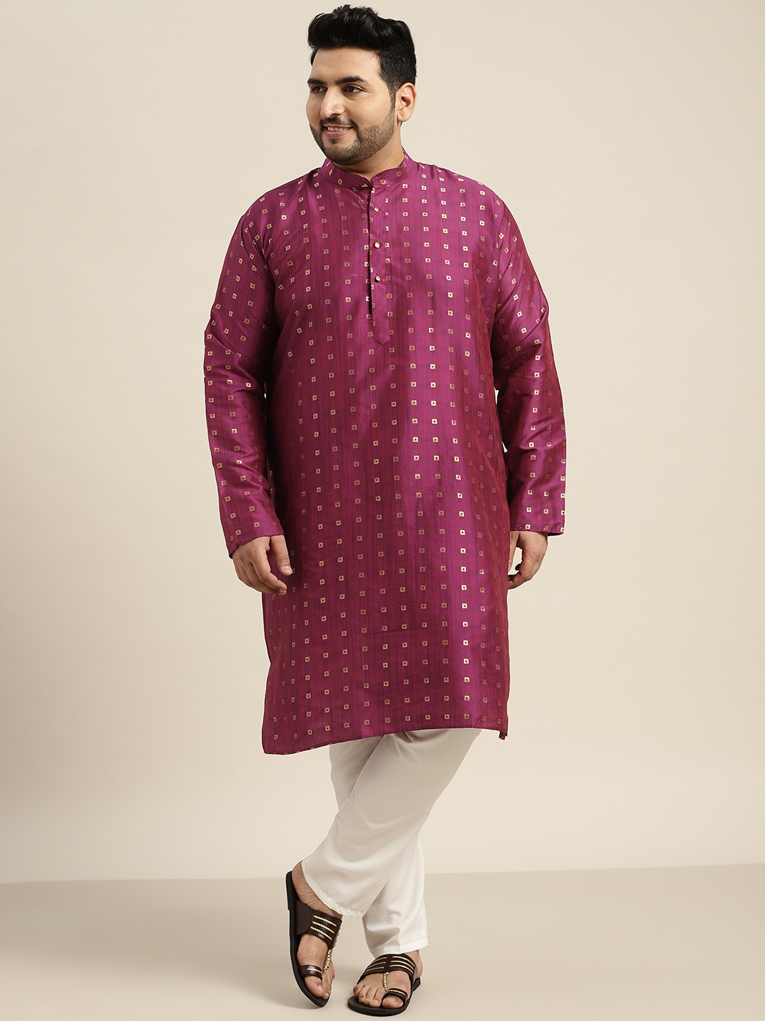 

SOJANYA PLUS Men Plus Size Burgundy & Golden Geometric Jacquard Kurta