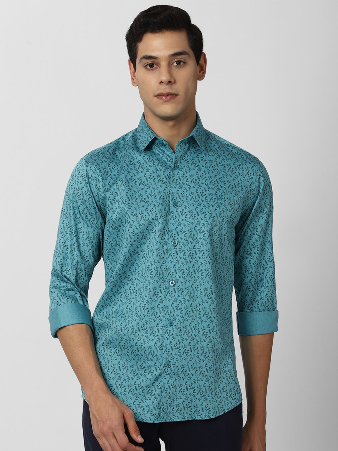 

V Dot Men Teal Blue Slim Fit Floral Printed Casual Shirt