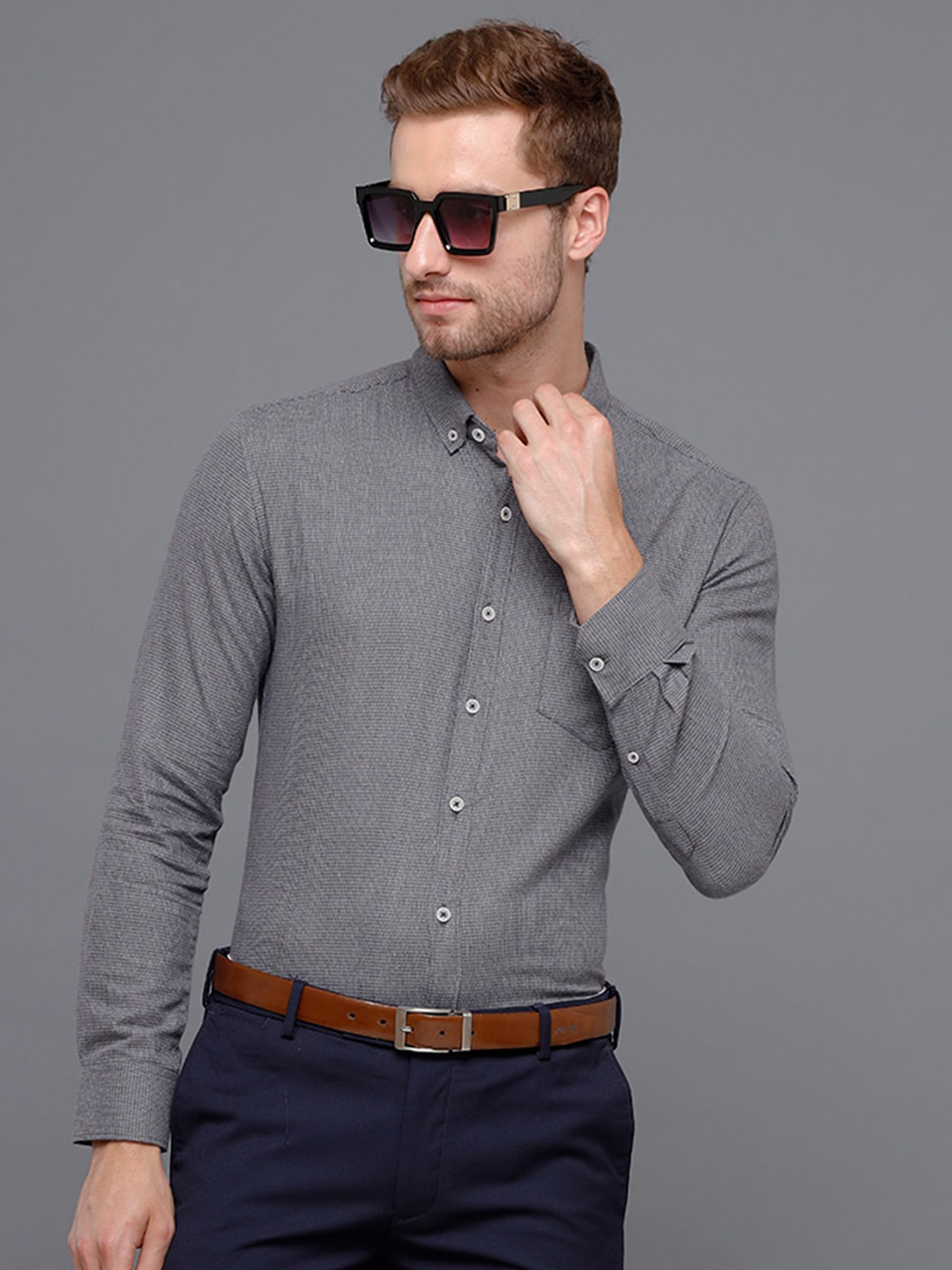 

YOVISH Men Grey Smart Slim Fit Printed Casual Shirt