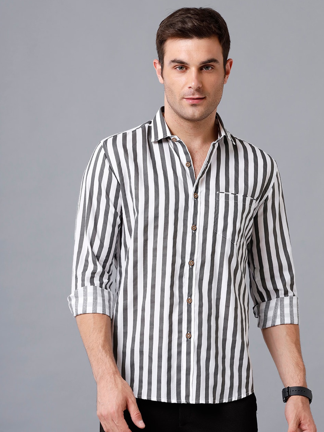 

YOVISH Men Grey Smart Slim Fit Striped Casual Shirt