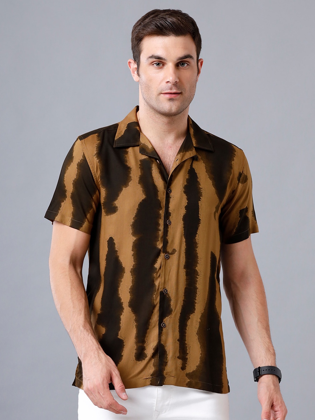 

YOVISH Men Brown Smart Slim Fit Printed Casual Shirt