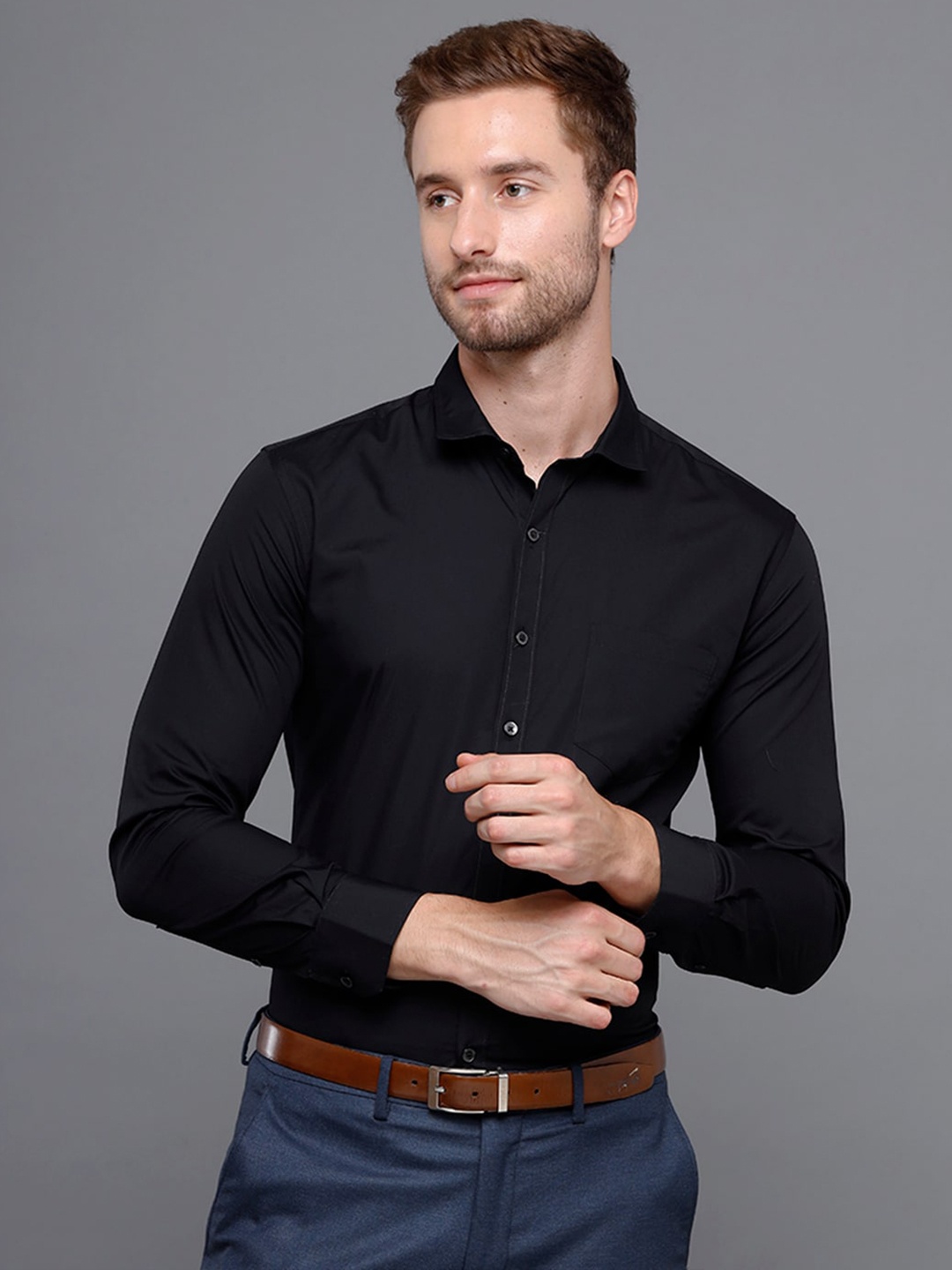 

YOVISH Men Black Smart Slim Fit Casual Shirt