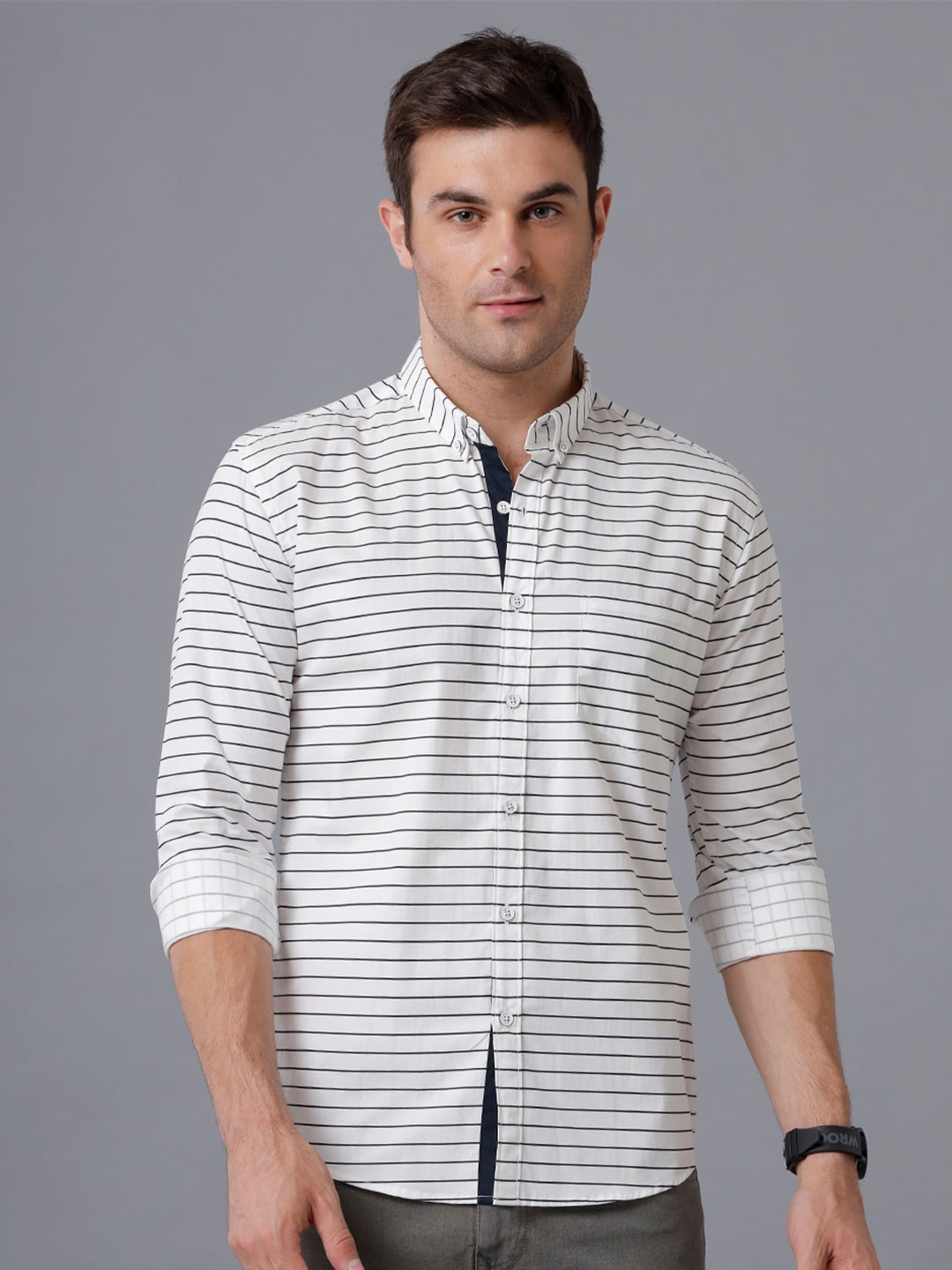 

YOVISH Men White Smart Slim Fit Horizontal Stripes Striped Casual Shirt