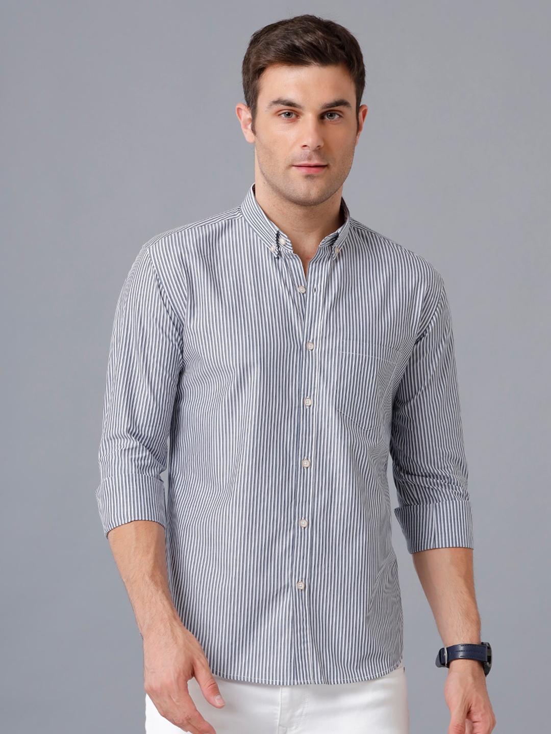 

YOVISH Men White Smart Slim Fit Striped Casual Shirt