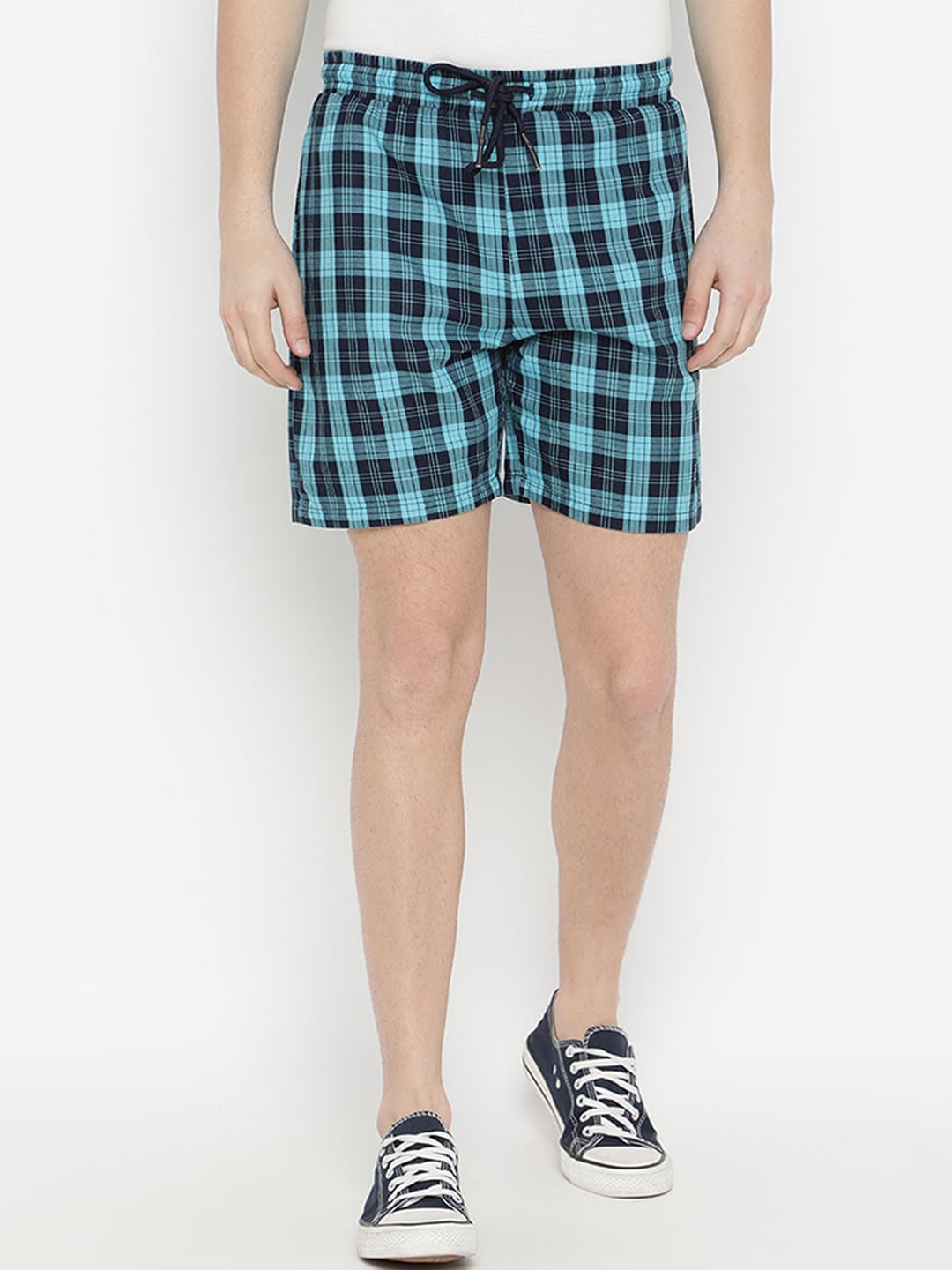 

V2 Value & Variety Men Blue Checked Denim Shorts